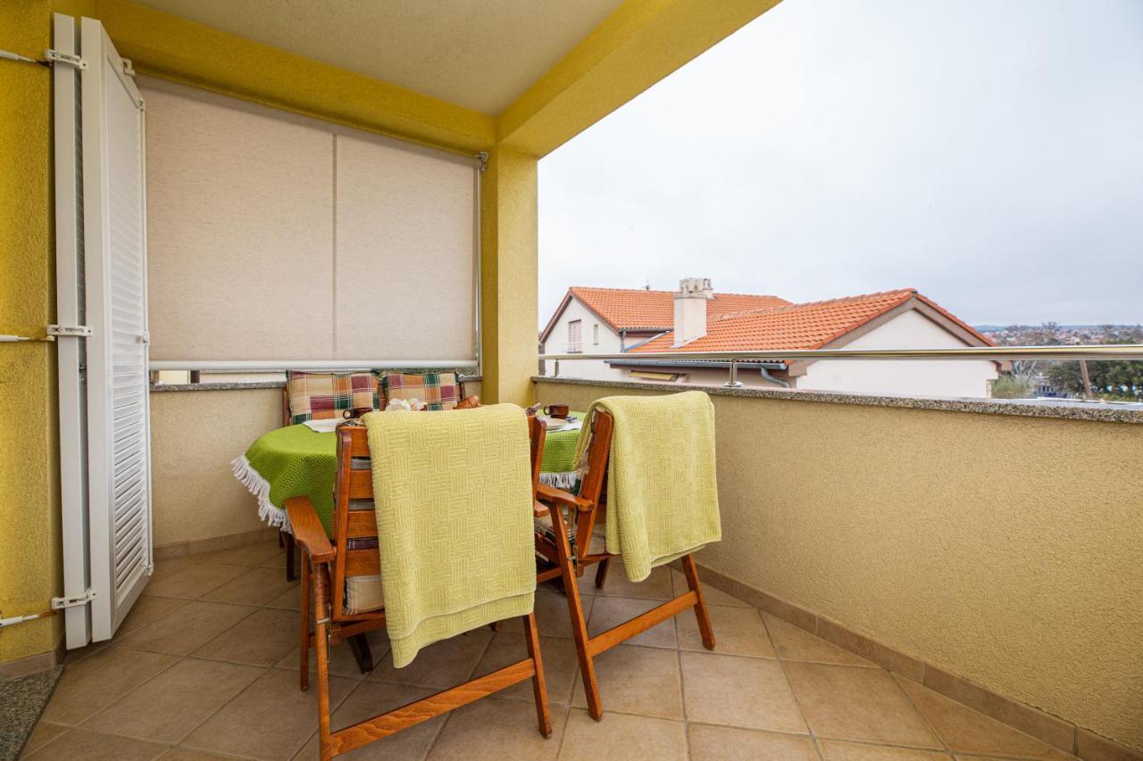 Golden Hope 4+1 Apartment Krk Krk Town Bagian luar foto